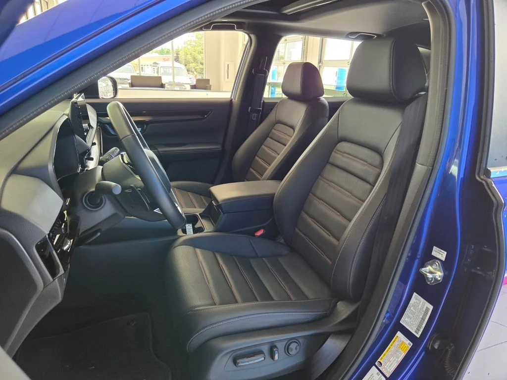 Certified Used 2025  Honda Sport Touring image 18