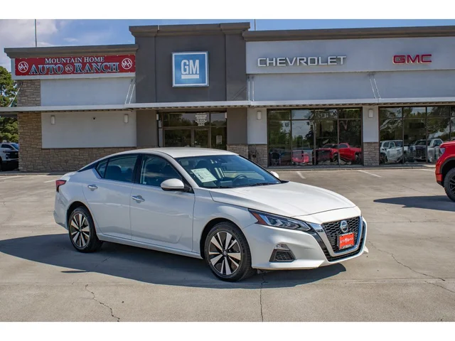 2022 Nissan Altima 2.5 SV