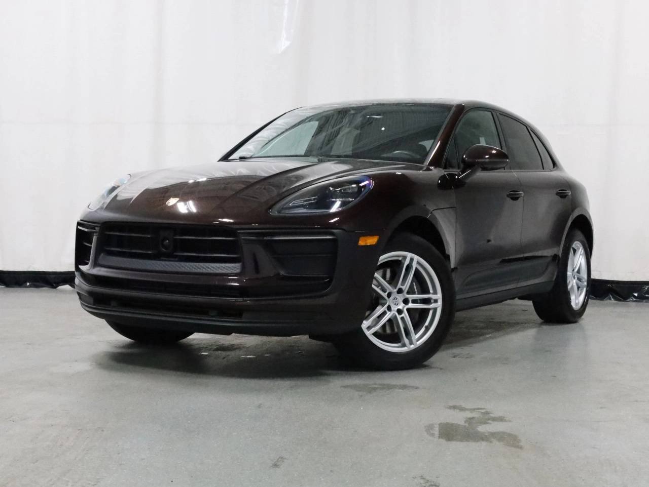 2023 Porsche Macan Base