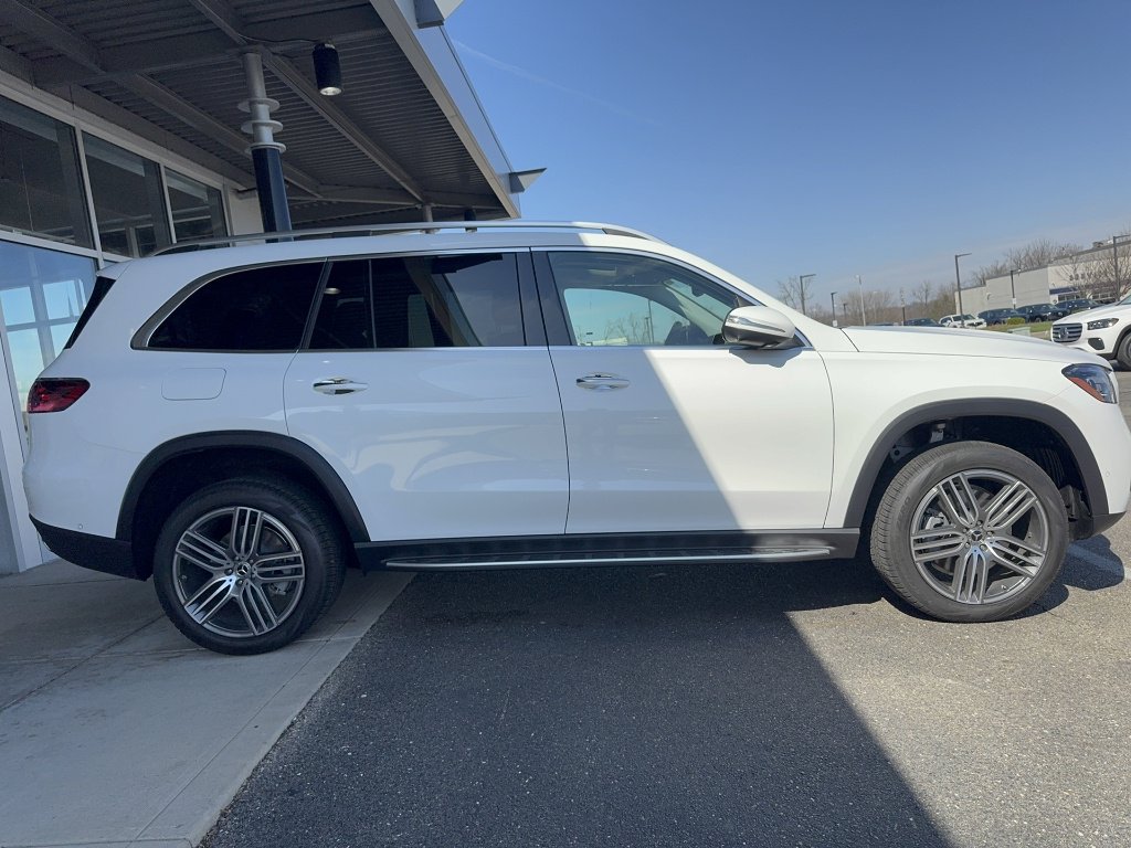 New 2026 Polar White Mercedes-Benz GLS 450 image 4