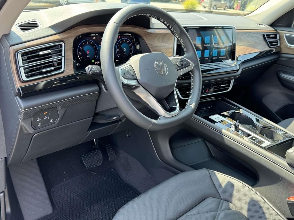 2026 Volkswagen Atlas SE w/Tech - Photo 3