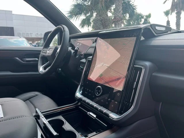 2026 GMC Yukon Denali - Photo 12