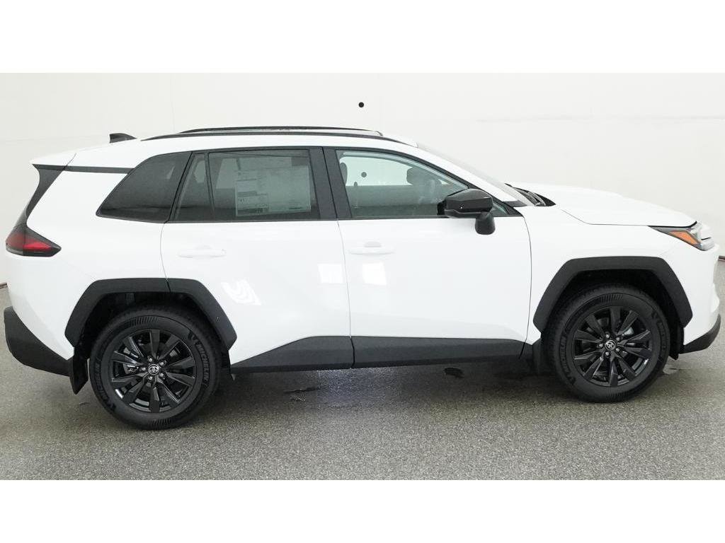 New 2026 Ice Toyota XLE Premium image 11