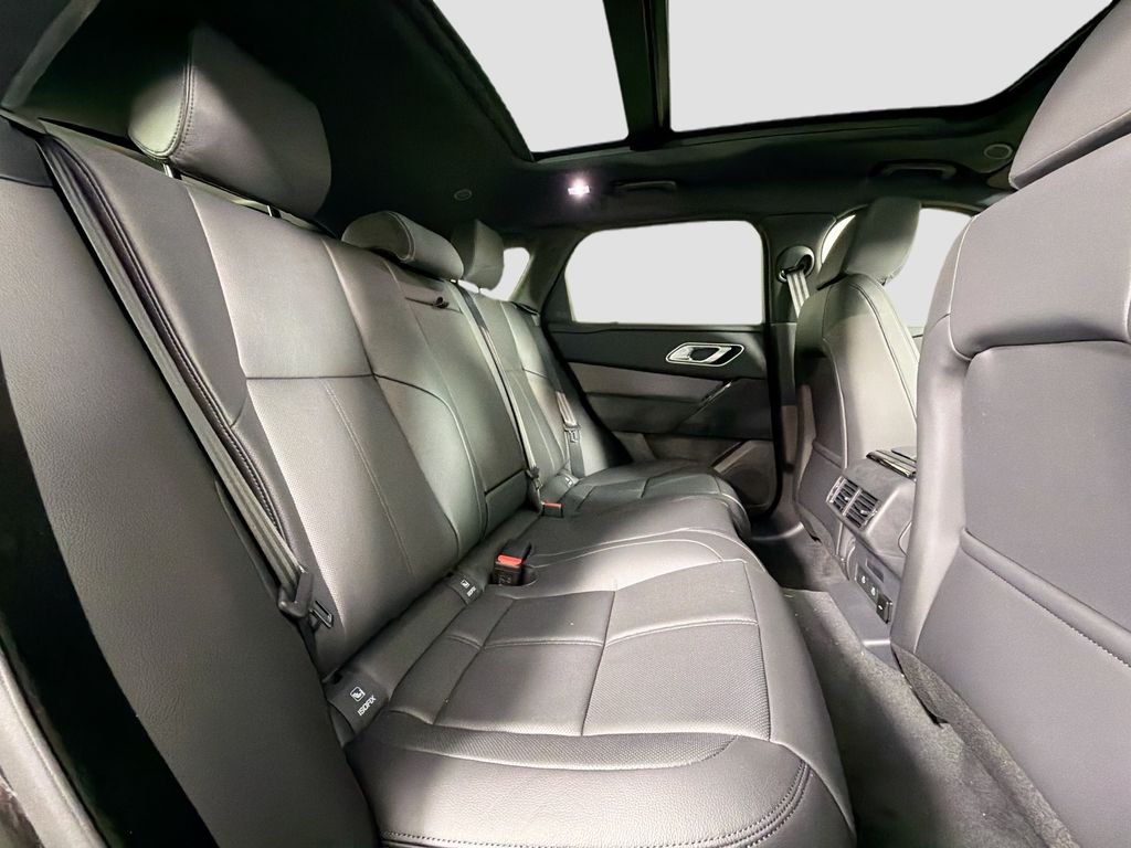 New 2026 Santorini Black Land Rover S image 29