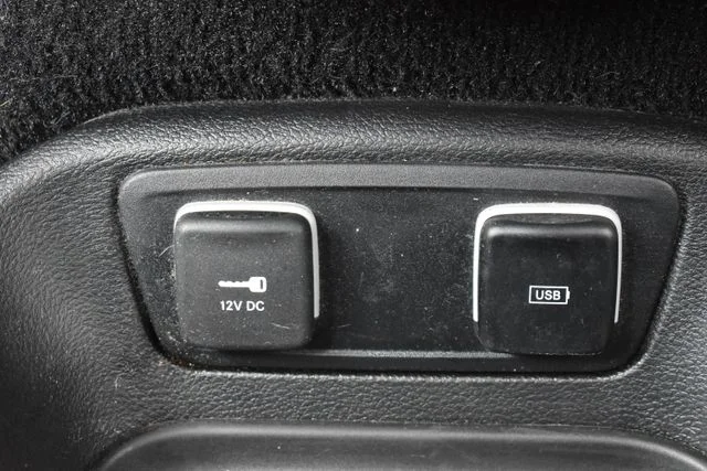 Used 2019 White Chrysler Touring L image 39