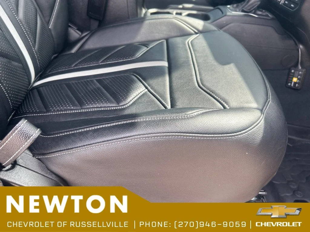 Used 2024 Black Jeep Rubicon image 21