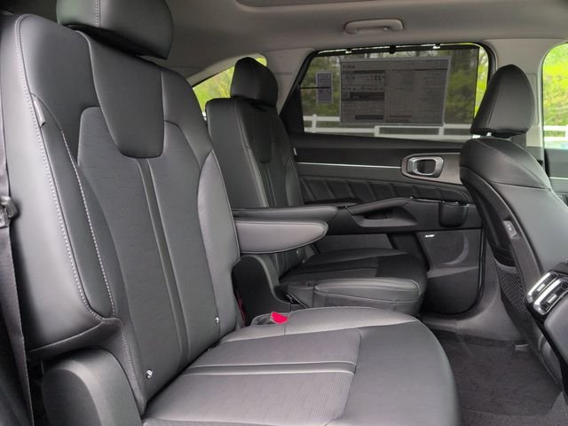 New 2026 Wolf Gray Kia X-Line SX AWD image 28