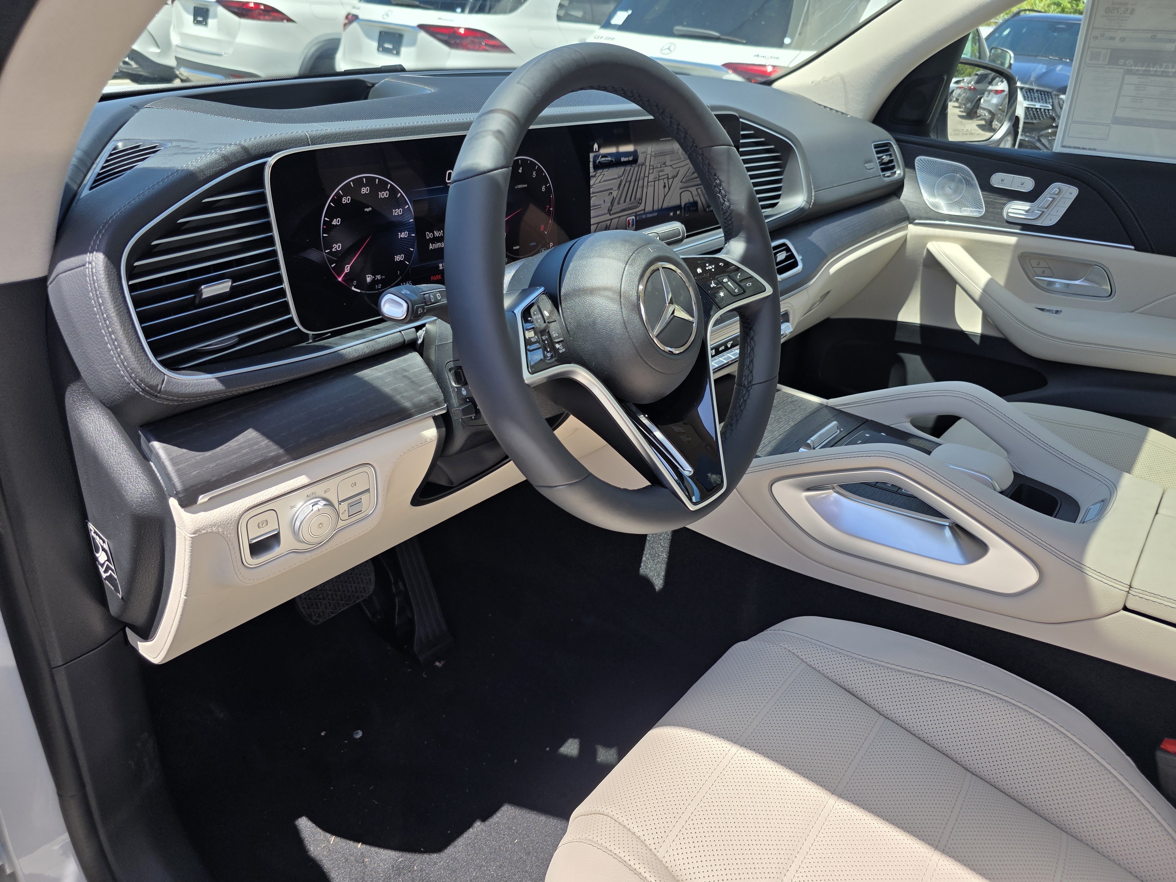 New 2026 MANUFAKTUR Moonlight White Metallic Mercedes-Benz GLE 350 image 43
