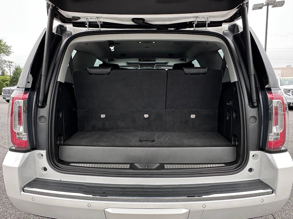 Used 2020 WHITE FROST TRICOAT GMC Denali image 46