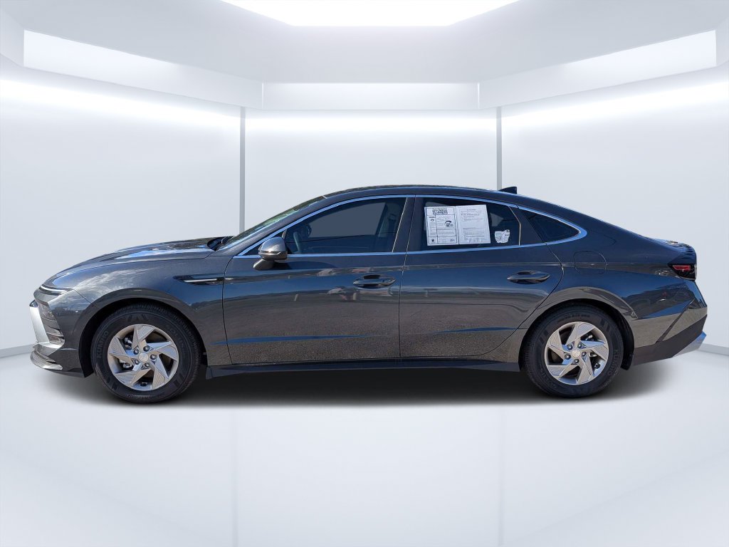 Certified Used 2026 Gray Hyundai SE image 8