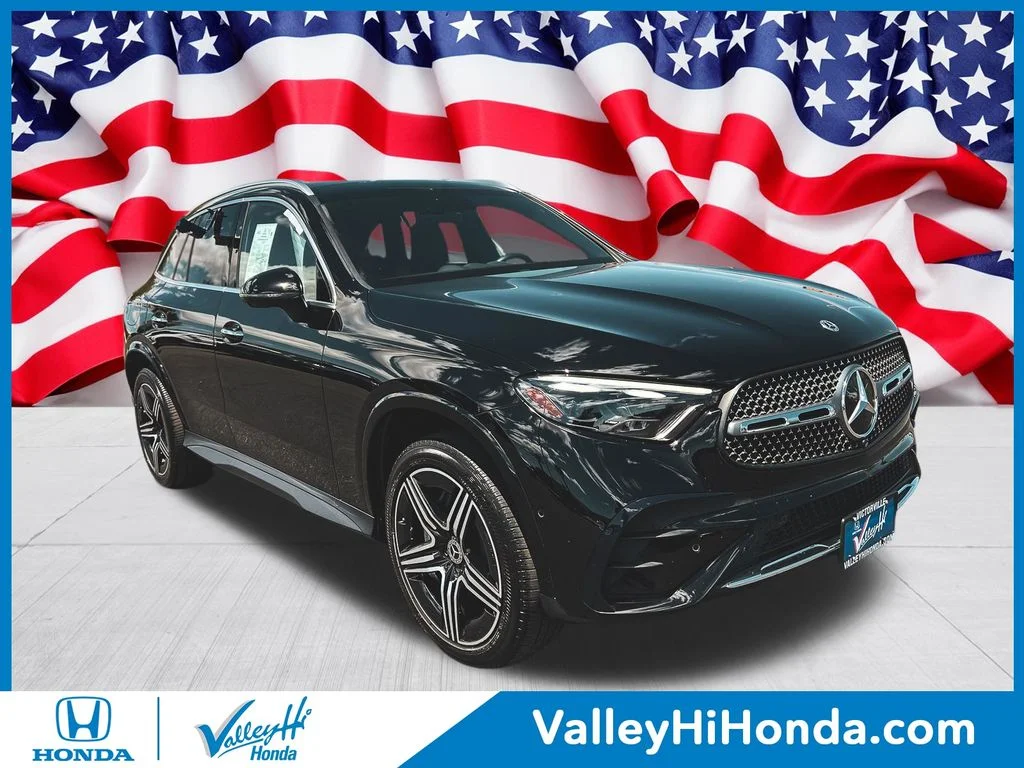 2023 Mercedes-Benz GLC GLC 300's photo