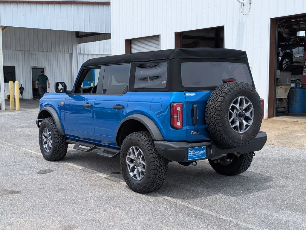 Used 2024 Blue Ford Badlands image 3
