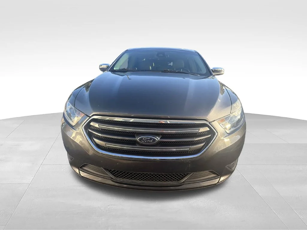 Used 2017 Gray Ford Limited image 2