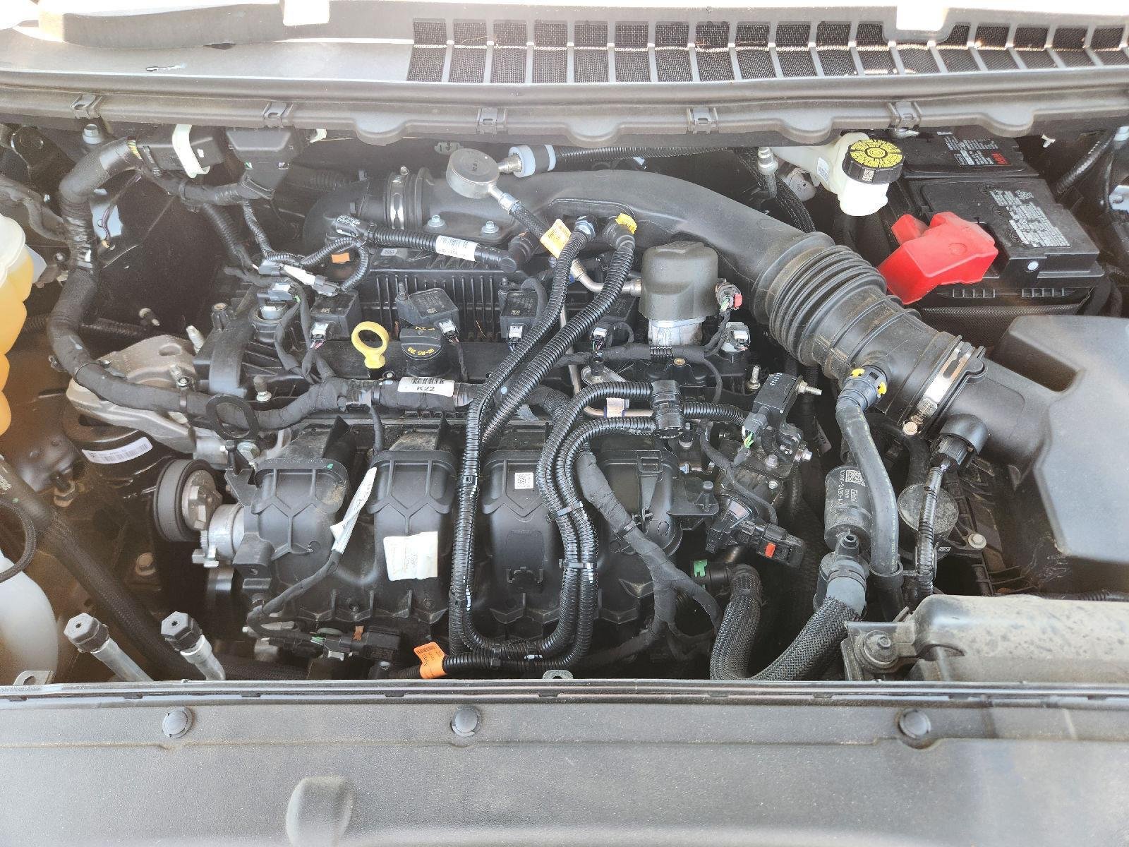 Used 2024 Stone Blue Ford SE image 30