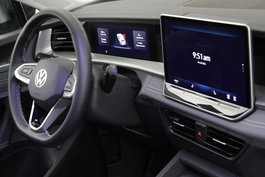New 2026 Platinum Gray Volkswagen 2.0T SE image 21