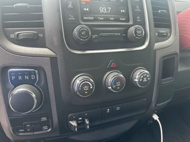 Used 2017 True Blue Pearlcoat Ram Tradesman image 18