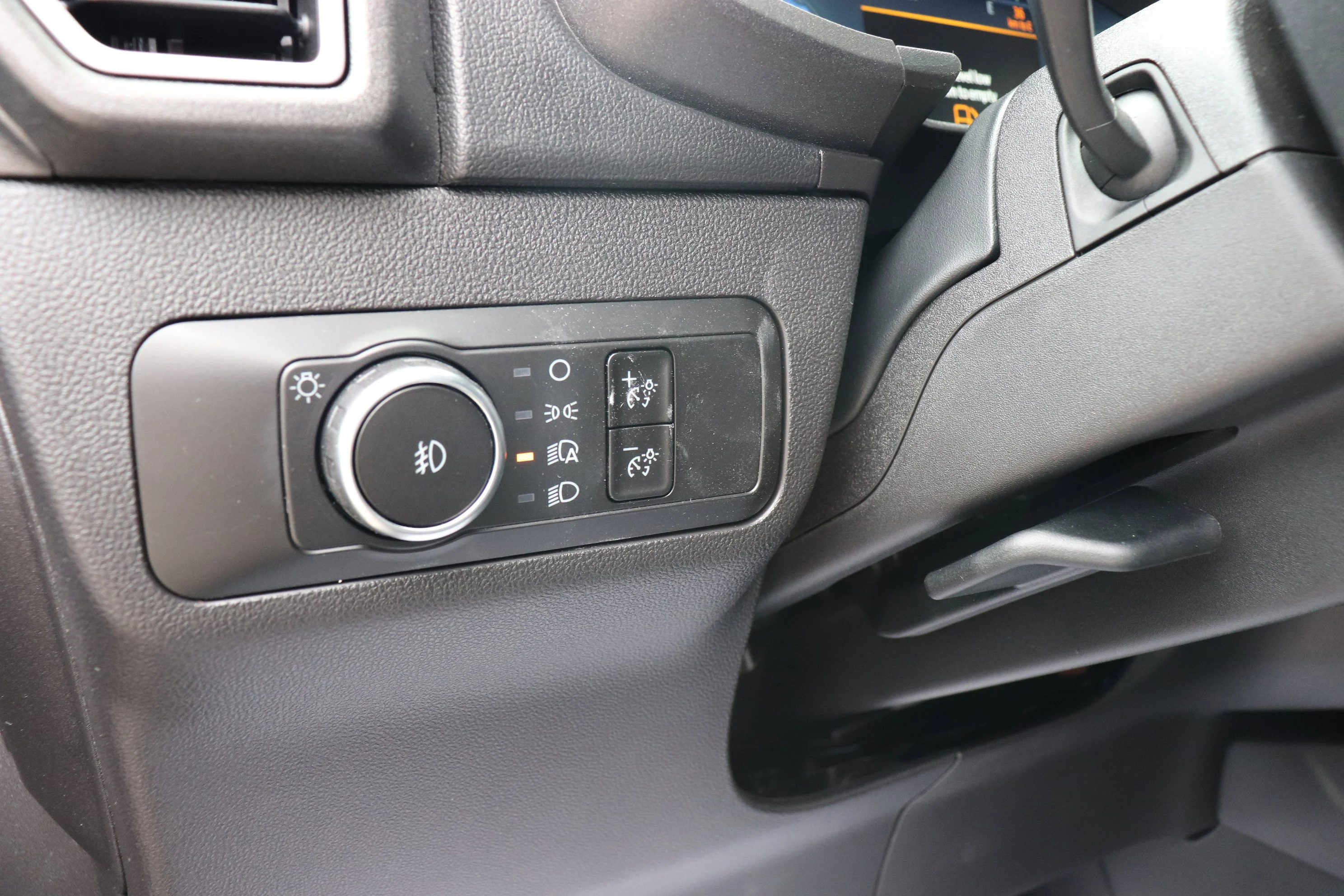 New 2026 CARBONIZED GREY Ford Badlands image 12