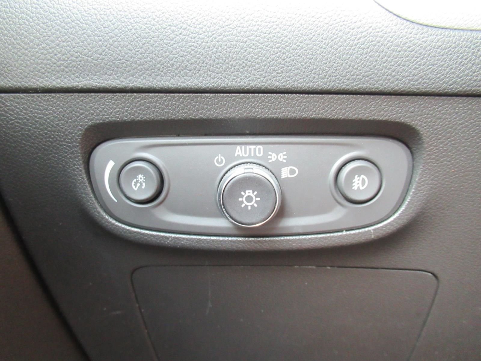 Used 2023 Gray Buick Select image 22