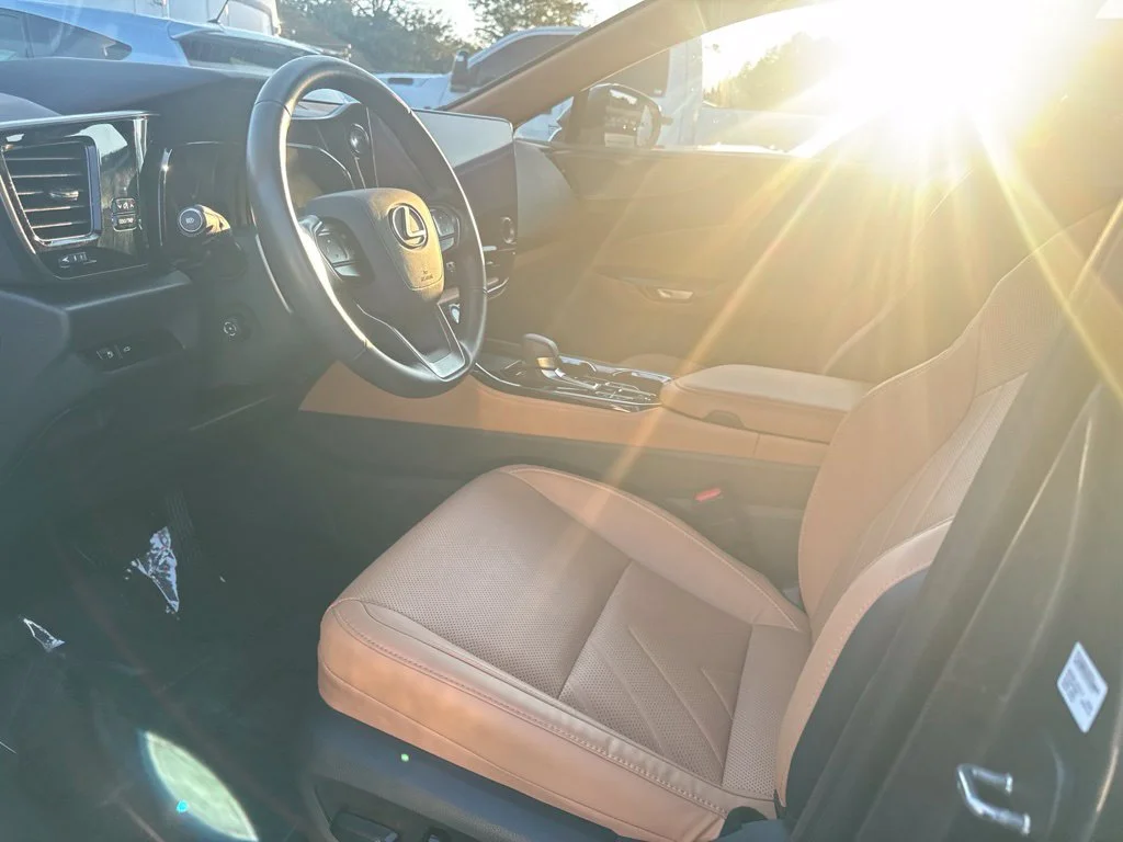 Used 2025 Gray Lexus 350h Luxury image 3