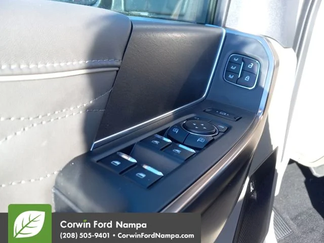 New 2026 Star White Metallic Tri-Coat Ford Platinum image 11