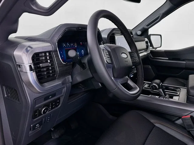 New 2026 Star White Metallic Tri-Coat Ford Lariat image 9