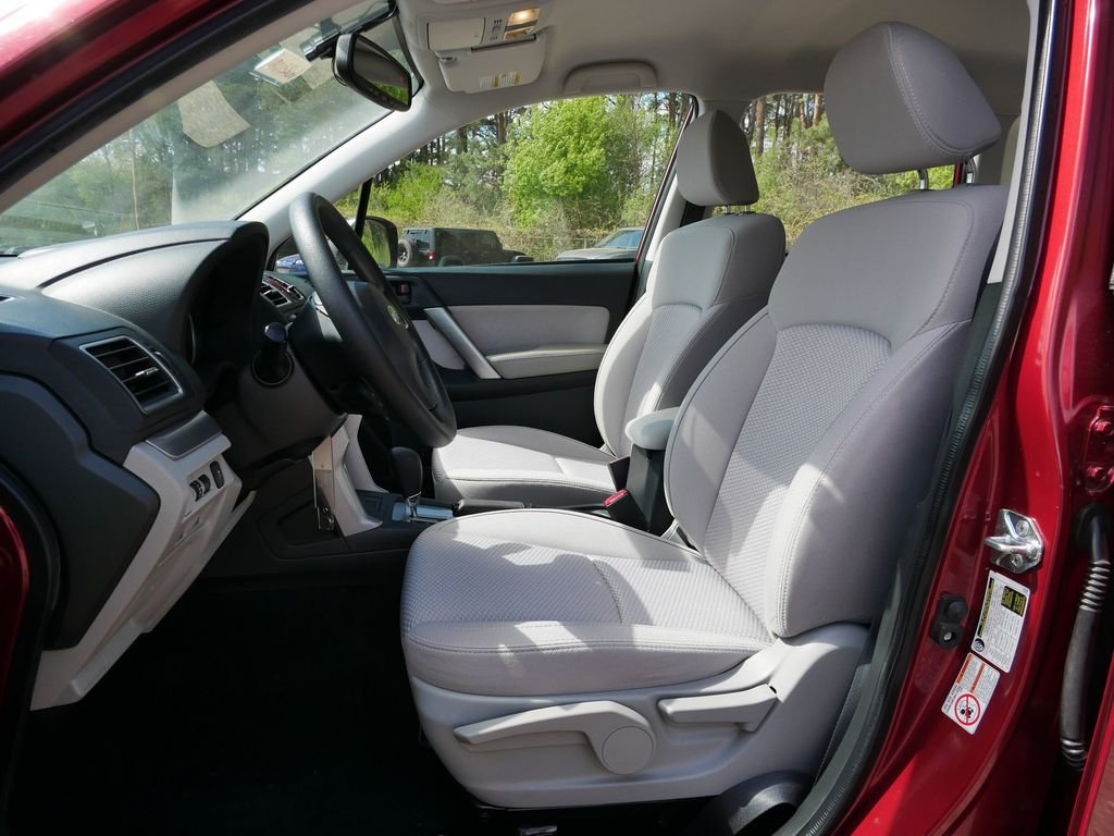 Used 2016 Red Subaru 2.5i image 14