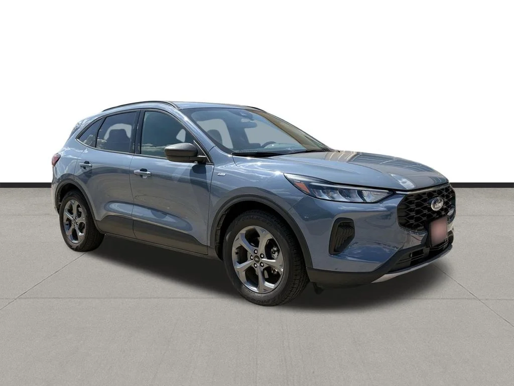 Used 2025 Vapor Blue Ford ST-Line image 3