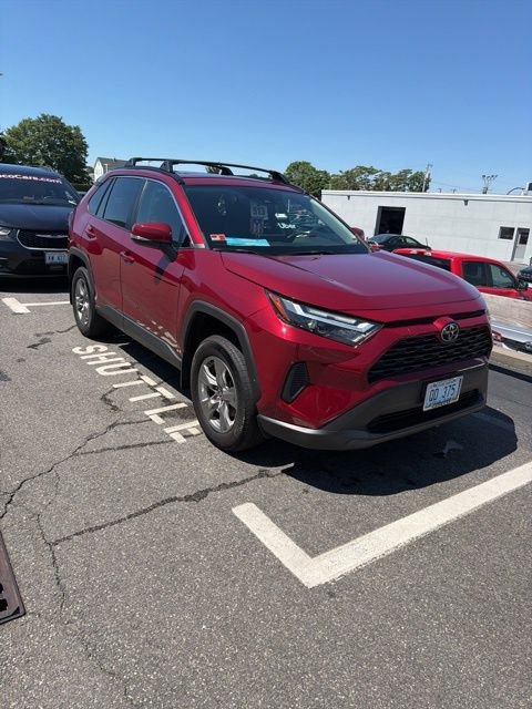 2024 Toyota RAV4 XLE AWD's photo