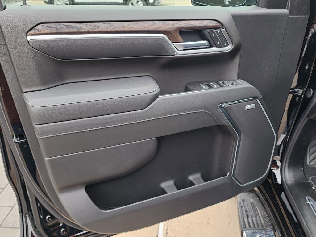 2026 GMC Sierra 1500 SLT - Photo 14