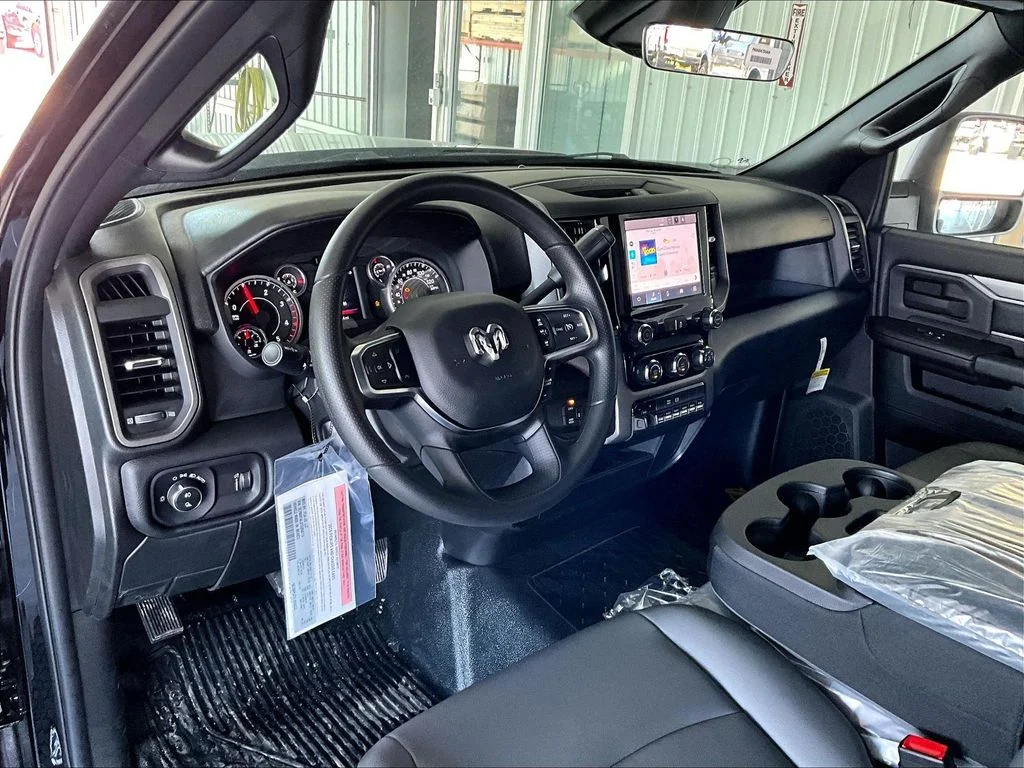 New 2026 Diamond Black Crystal Pearlcoat Ram Tradesman image 9