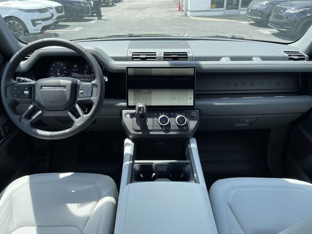 New 2026 Woolstone Green Land Rover S image 24