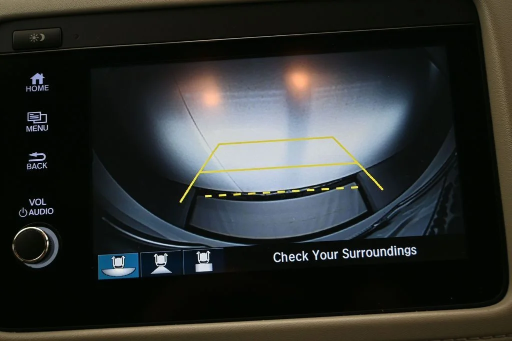 Used 2021  Honda EX-L image 17