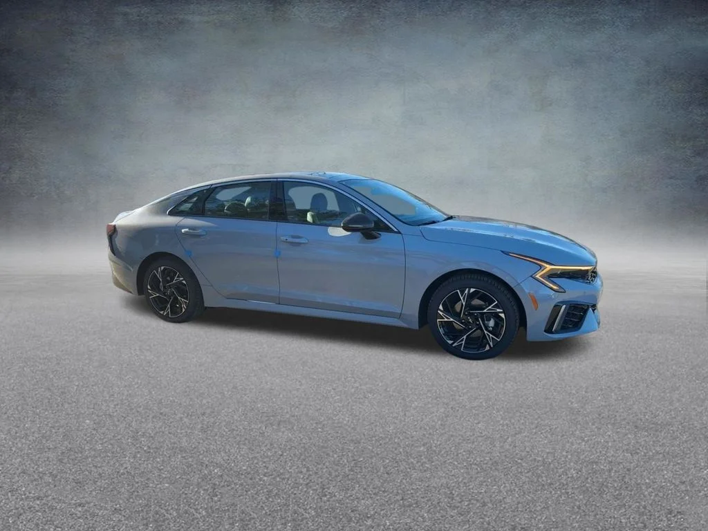 Used 2025 Gray Kia GT-Line image 27