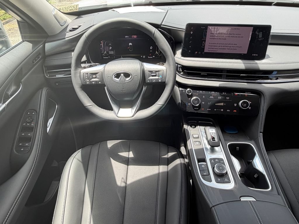 New 2027 RADIANT WHITE INFINITI Luxe FWD image 16