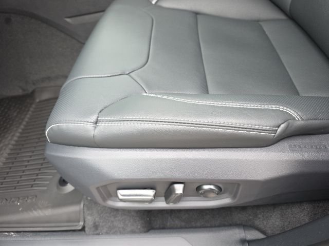 2026 Toyota Tundra Limited - Photo 17