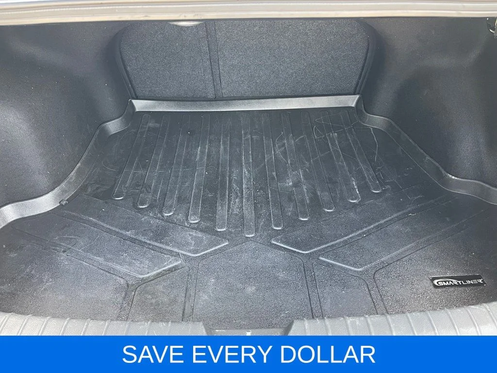 Used 2019 Black Kia SX image 6