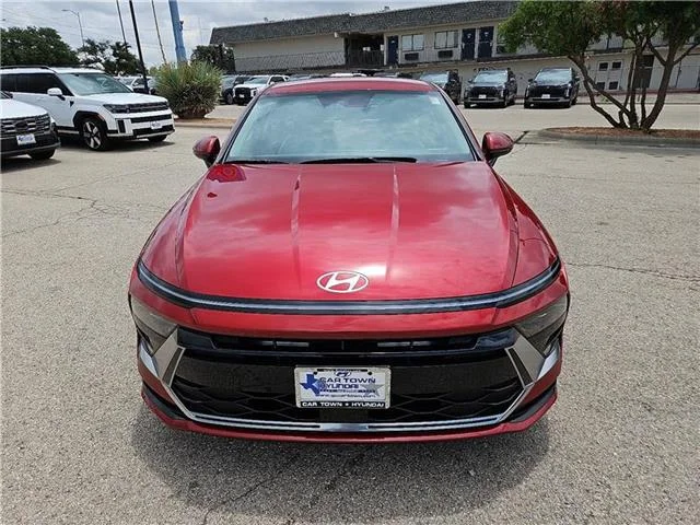 New 2025 Ultimate Red Hyundai SEL image 8