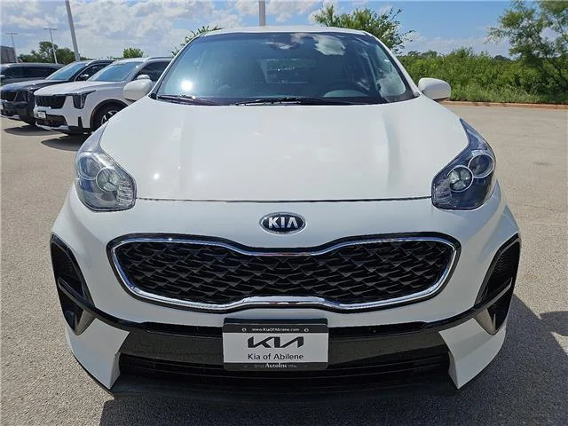 Used 2021 Snow White Pearl KIA LX Front-wheel Drive image 7