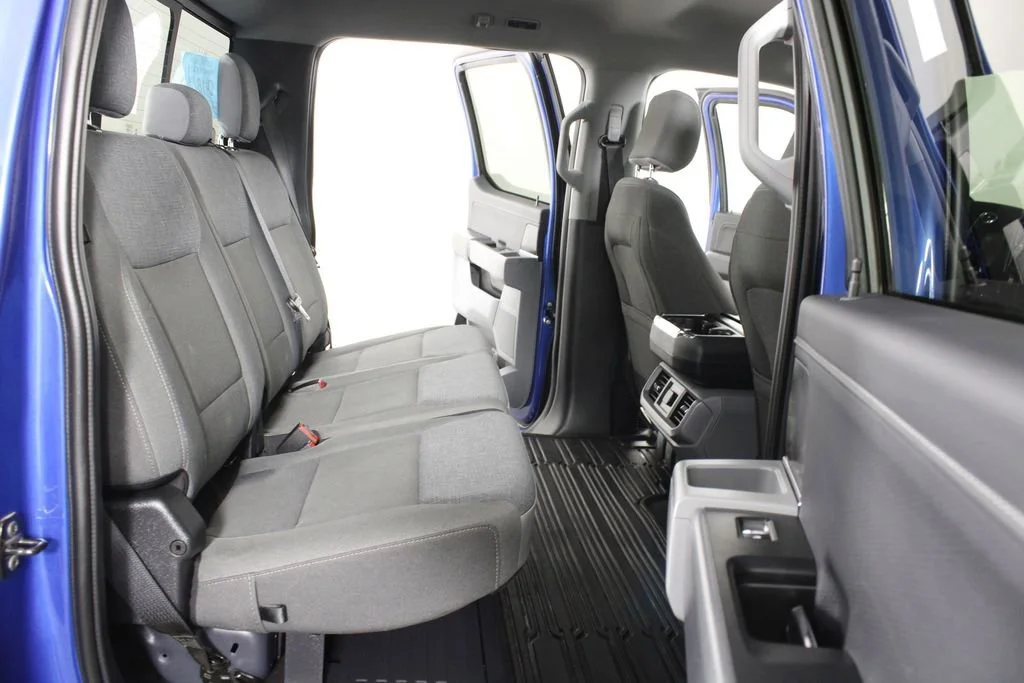 Used 2024 Blue Ford XLT image 12