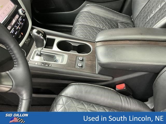 Used 2020 Cayenne Red Metallic Nissan Platinum image 14
