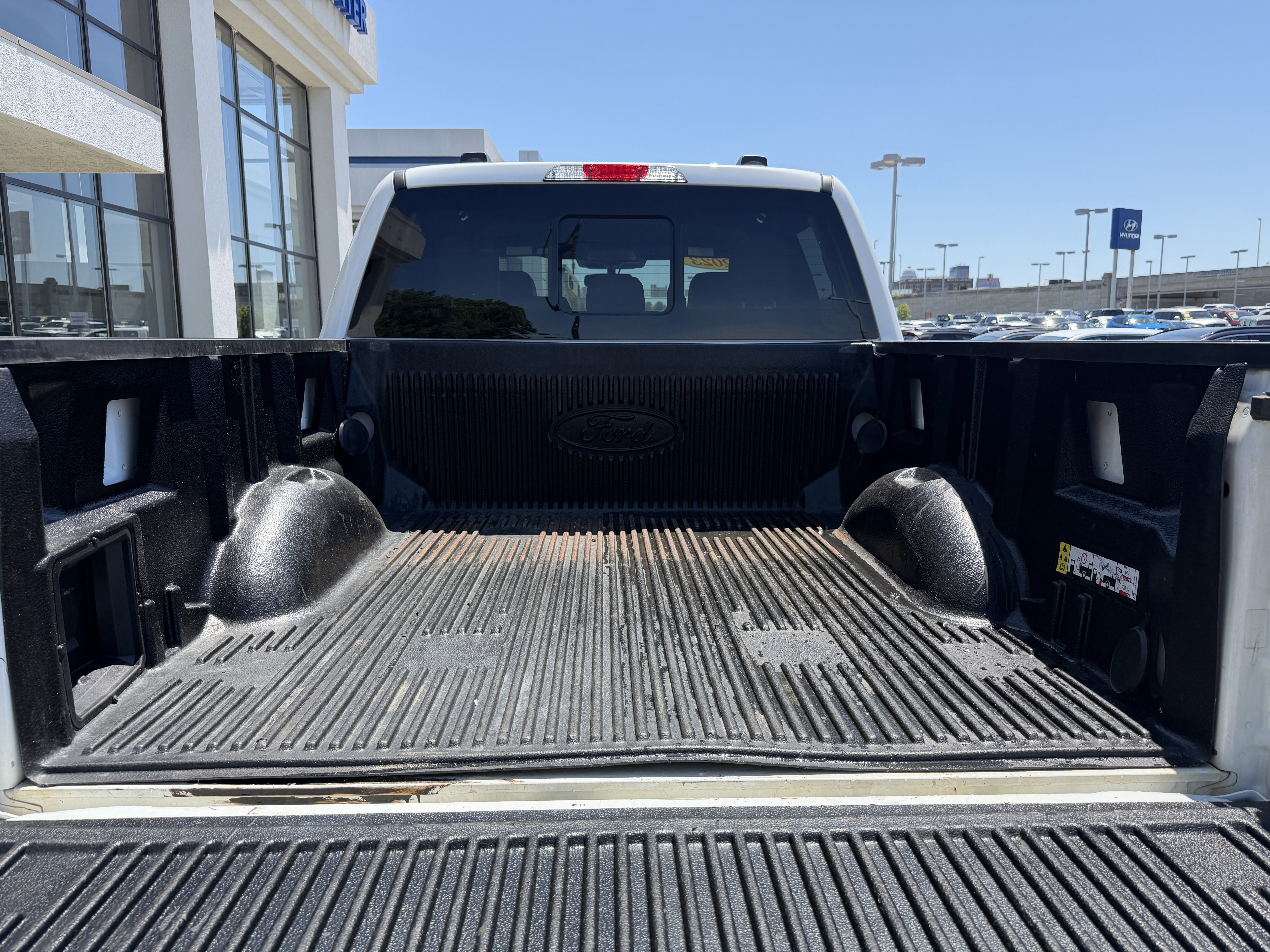 Used 2023 Oxford White Ford LARIAT image 12