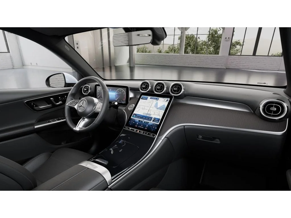 New 2027 White Mercedes-Benz GLC 300 image 6