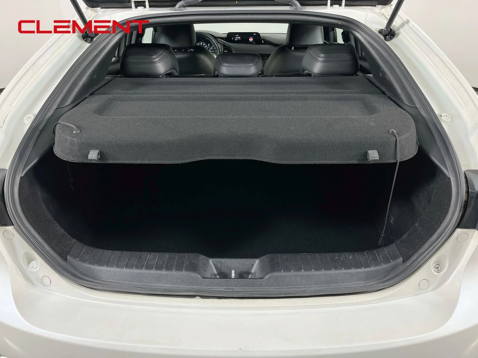 Used 2021 White Mazda Select image 10