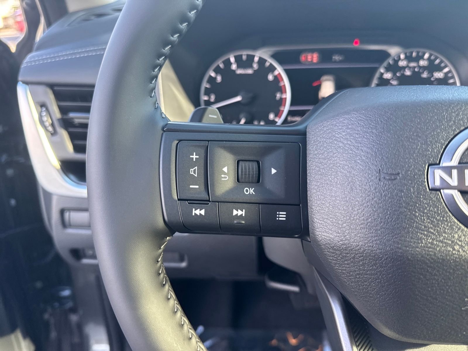 New 2026 Nissan Rogue SV 4D Sport Utility