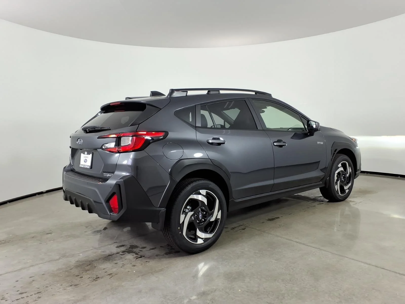 New 2026 MAGNETITE GRAY PEARL Subaru Limited Hybrid image 37