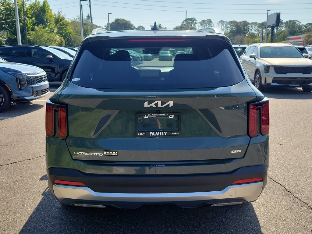 New 2026 Cityscape Green Kia EX image 5