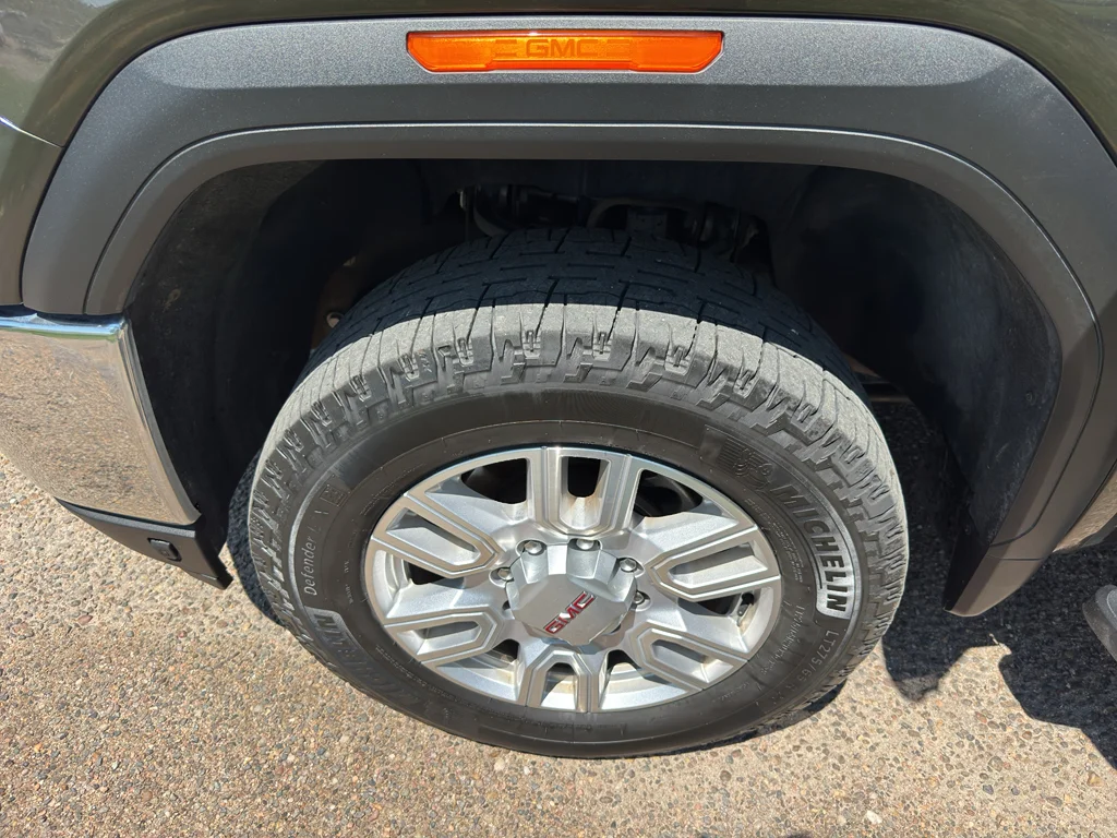 Used 2023 Forest Metallic GMC SLT image 30