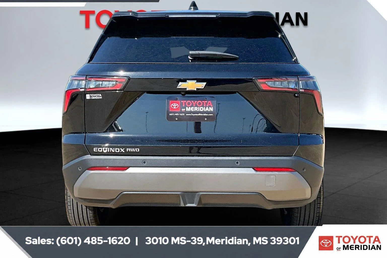 Used 2026 Mosaic Black Metallic Chevrolet AWD LT image 4