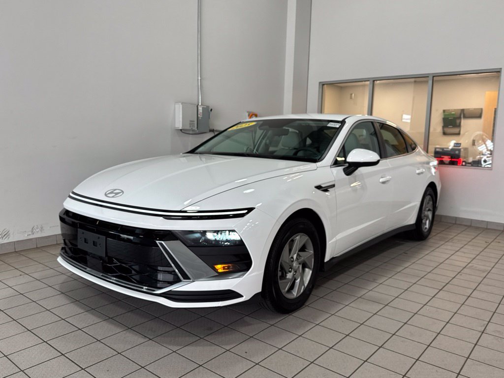 2025 Hyundai Sonata SE - Photo 10