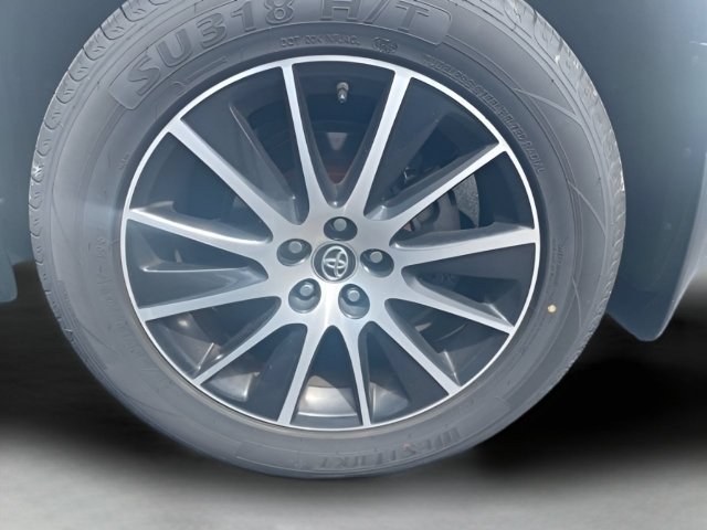 Used 2017 Blizzard Pearl Toyota XLE image 9